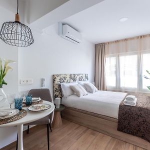 Studio met een Queen Size Bed